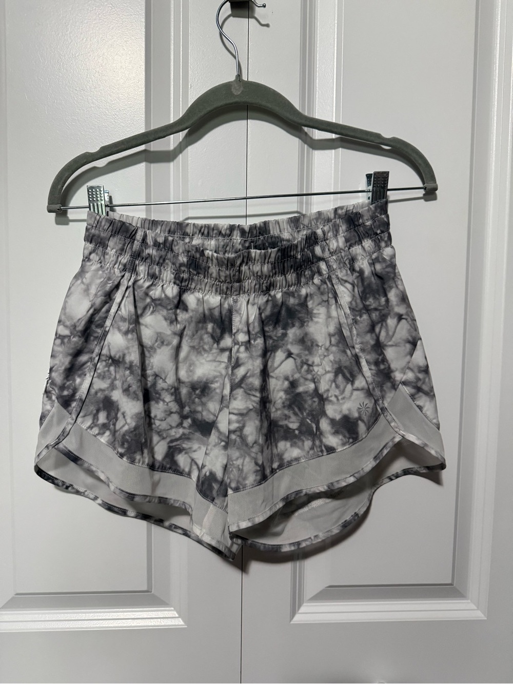 Athleta Gray Marble Tie-Dye Running Shorts